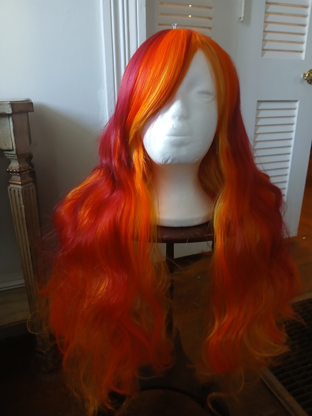 Flame-Glow Long Wavy Women's Wig in Red & Orange - Unbranded